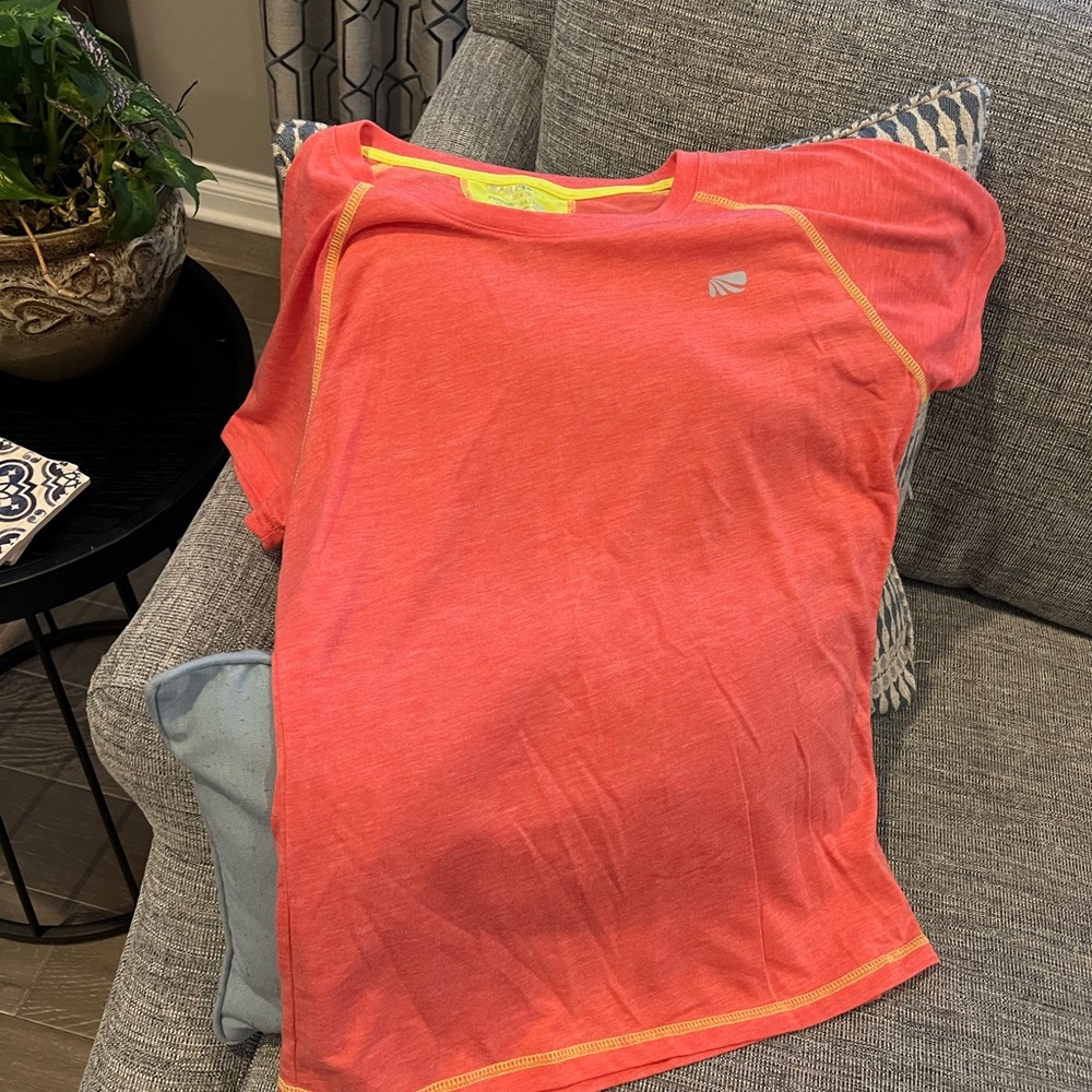 Marina tech women’s size L dry wick performance T-shirt